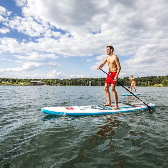 Standuppaddling Steinbergersee Oberpfaelzerseenland Thomaskujat 4